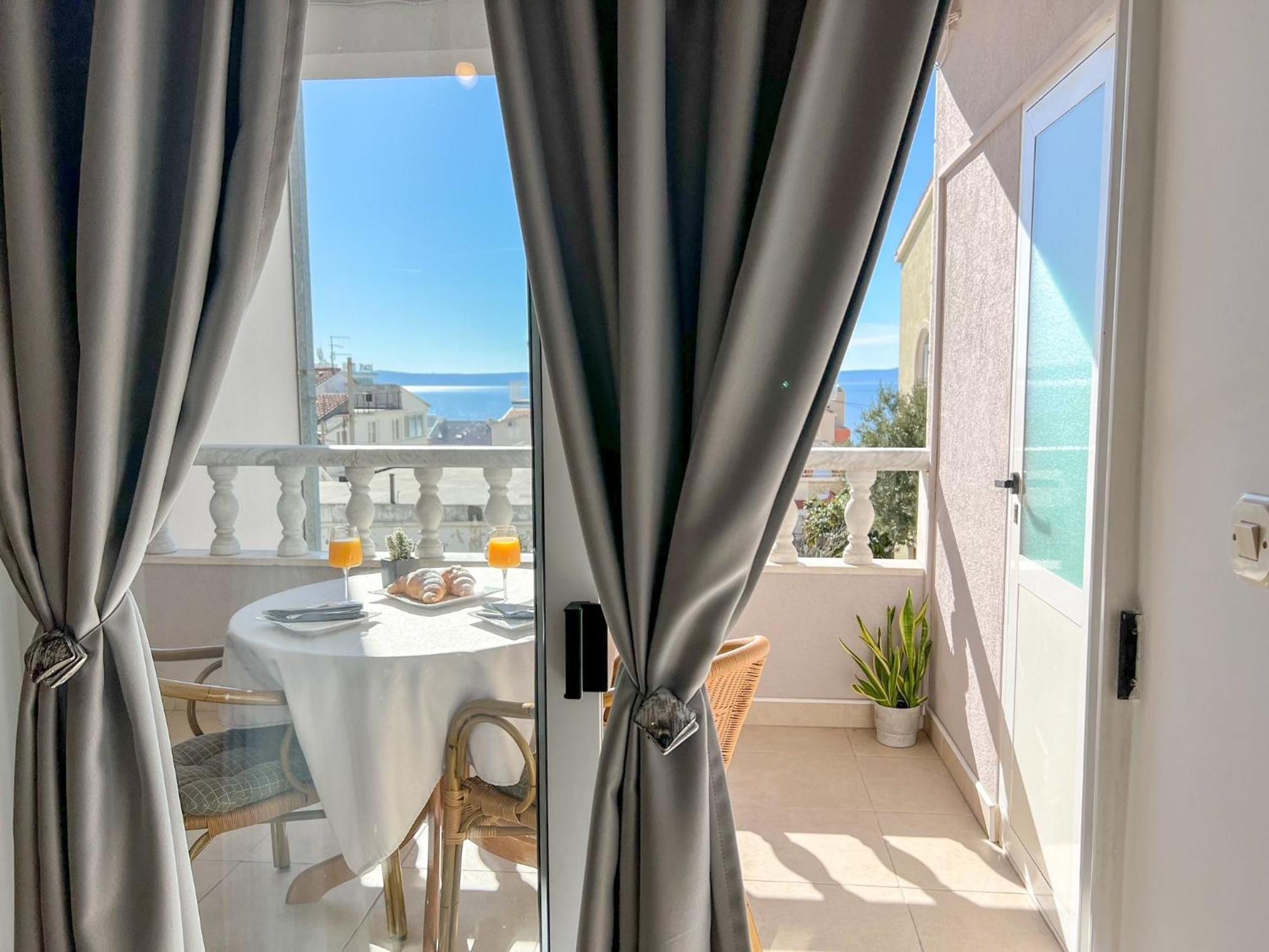 Apartment Holiday Makarska Exterior photo