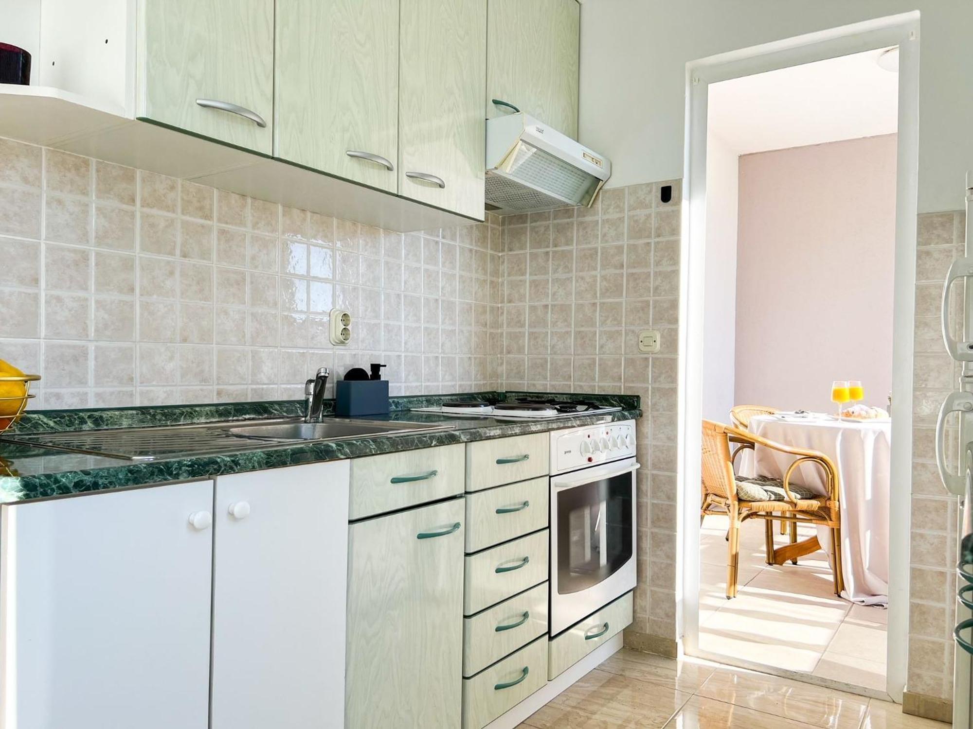 Apartment Holiday Makarska Exterior photo