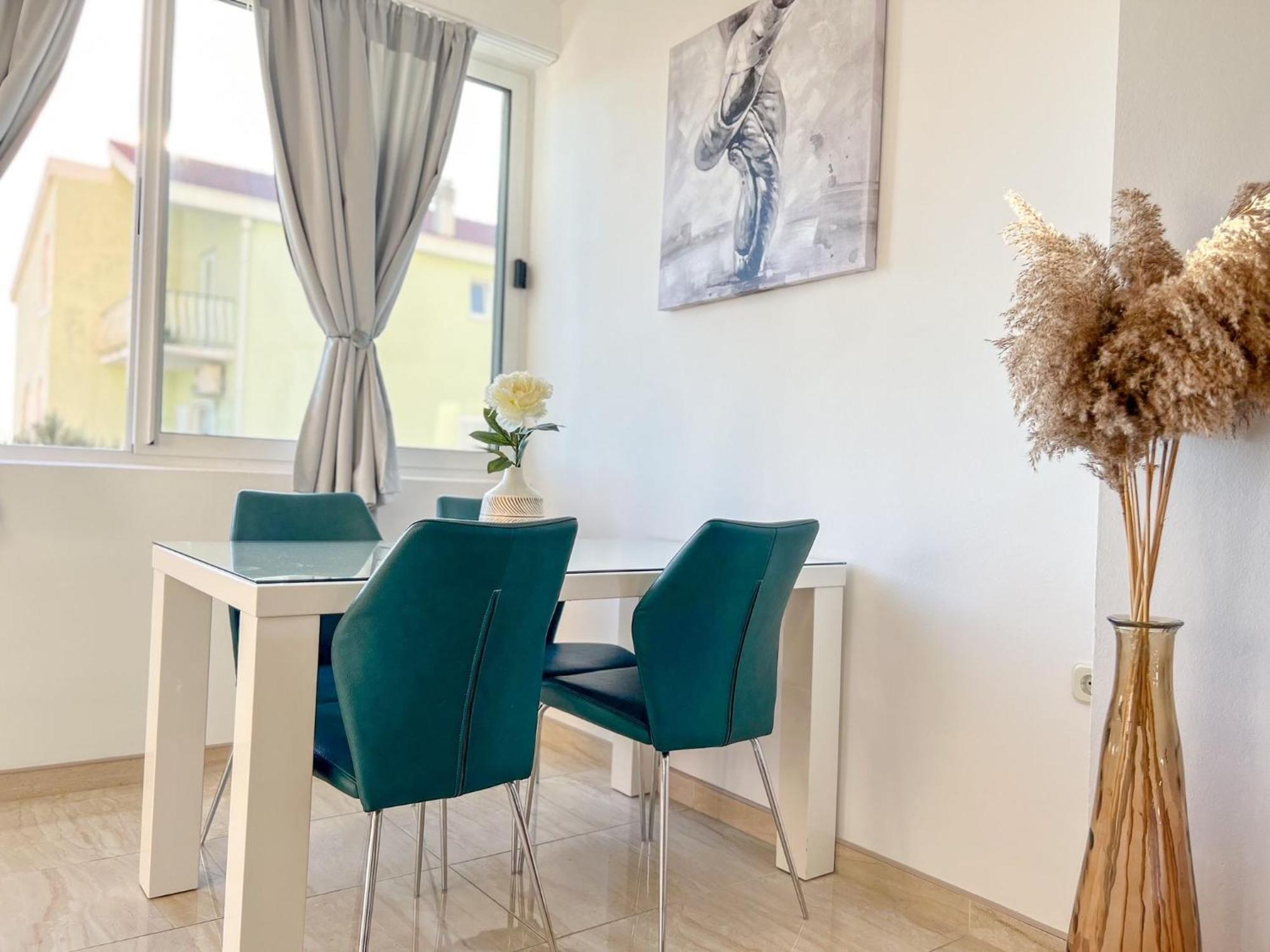 Apartment Holiday Makarska Exterior photo